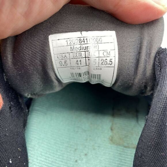 Brooks Womens Adrenaline GTS 19 Running Shoes Black 1202841B080 Low Top 9.5 - Picture 5 of 8